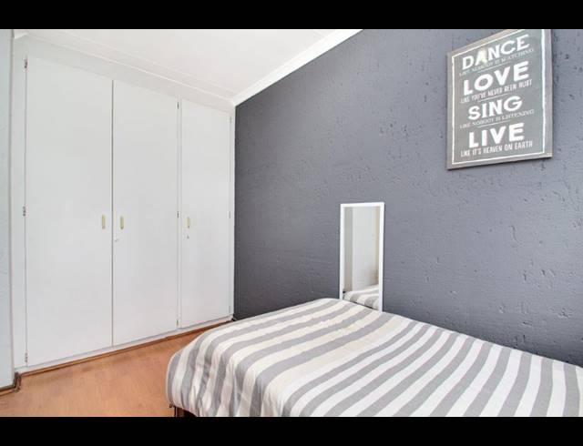 2 BEDROOM APARTMENT FOR SALE IN FOURWAYS GARDENS